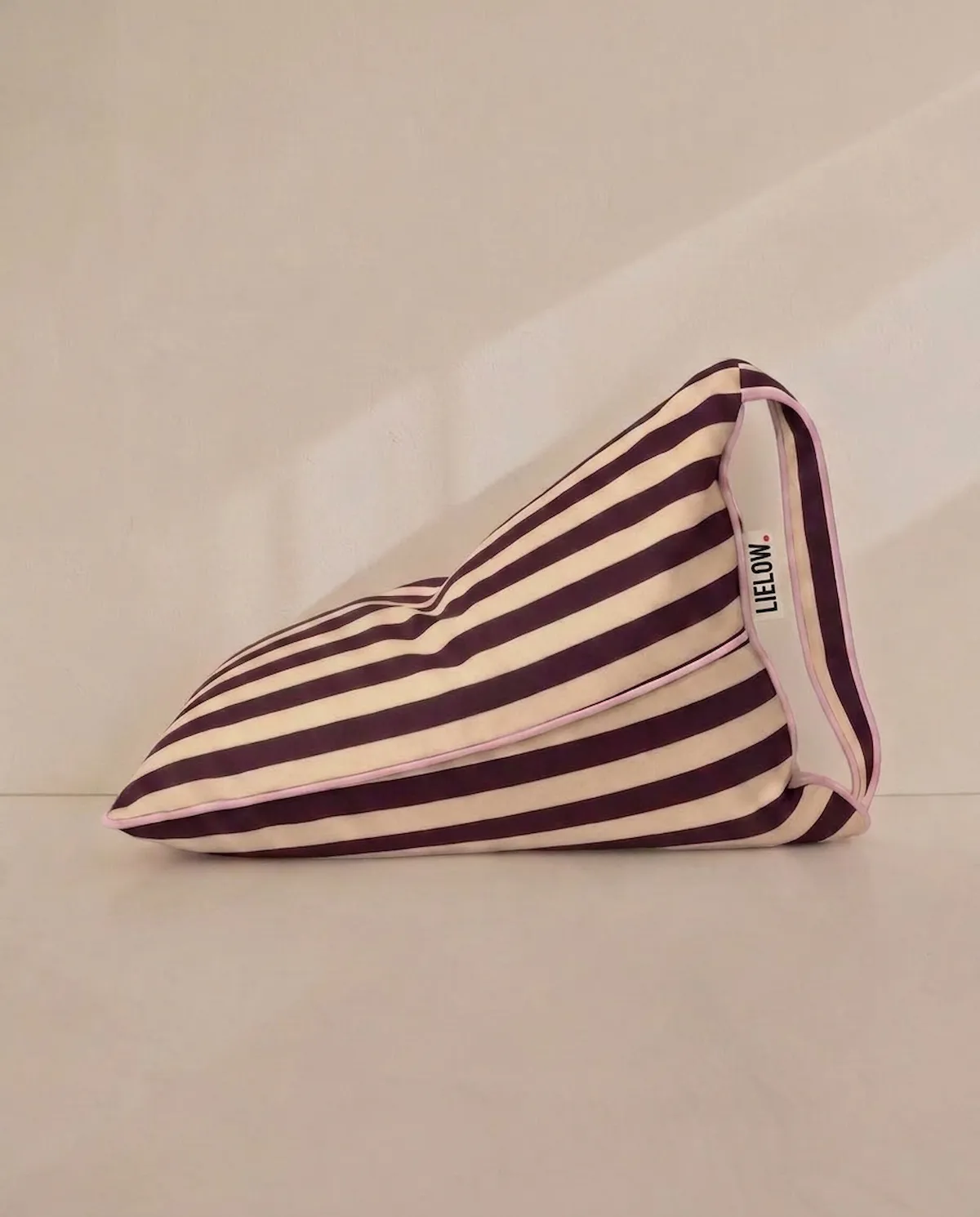 LIELOW Plum Cream — striped canvas bag-chair